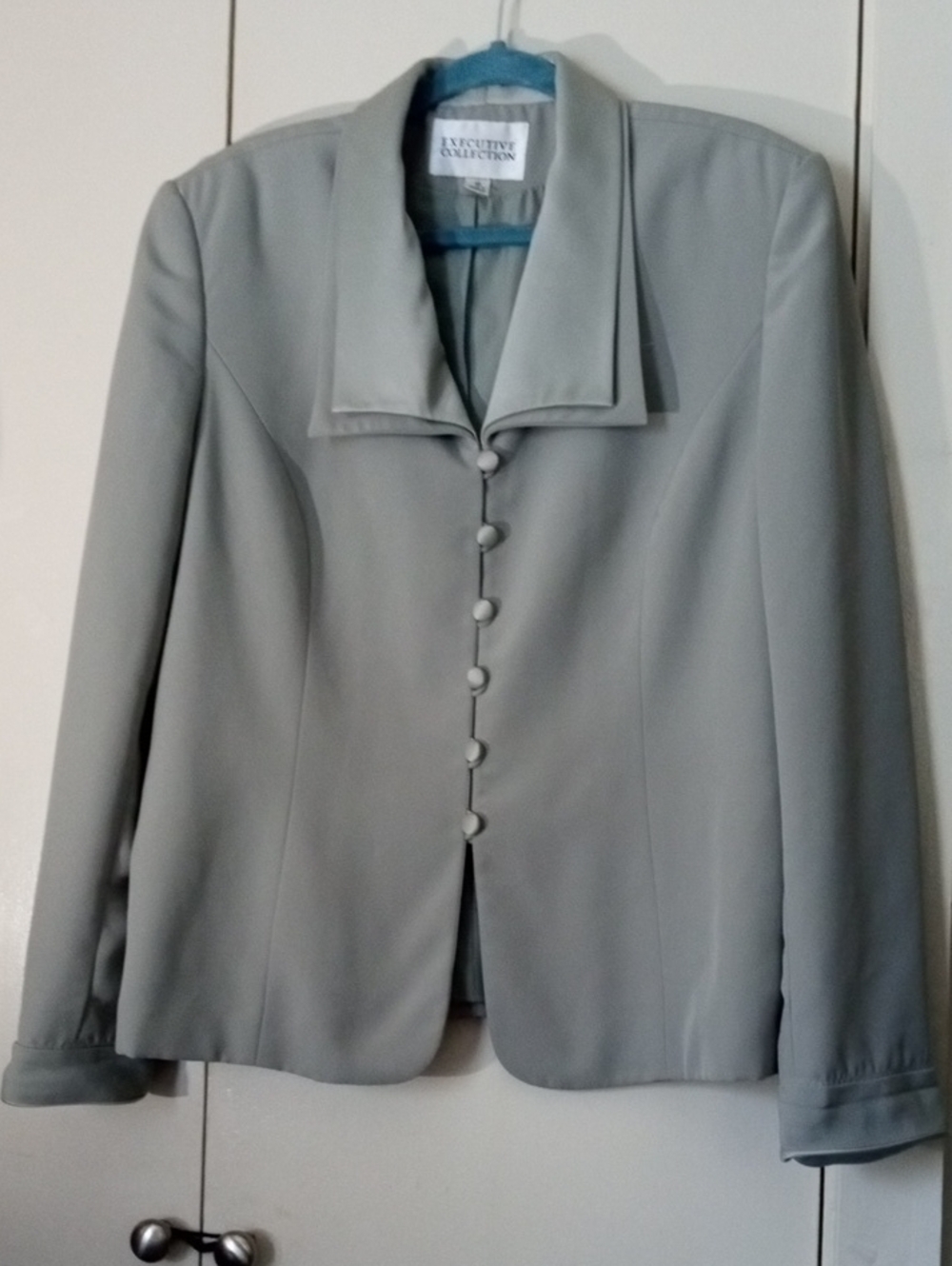 Executive Collection Women's Light Gray Button-Front Dress Blazer Size 18